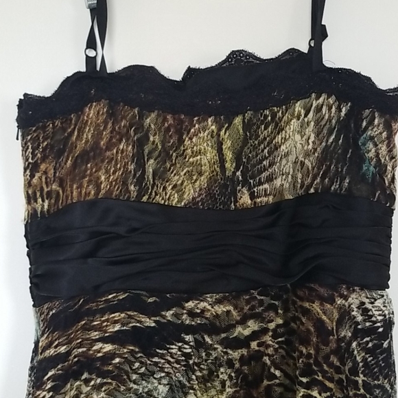 Dress - Picture 4 of 6